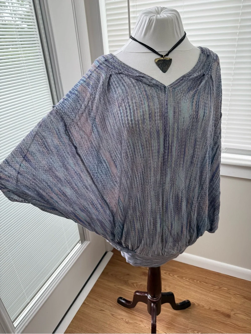Vintage Victoria’s Secret Moda International Off-the-Shoulder Pullover Top